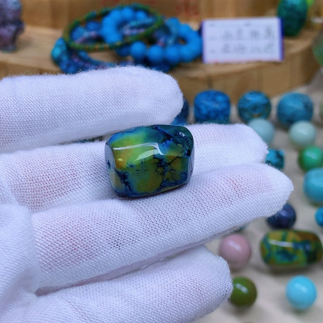 绿松石未镶嵌三彩随行