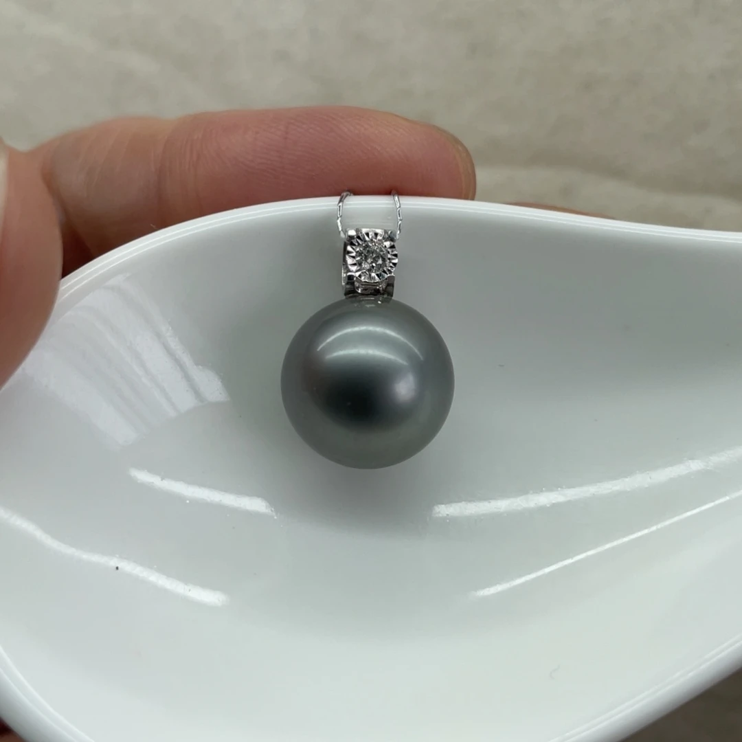 颈饰18K金镶嵌海水珍珠12.7mm