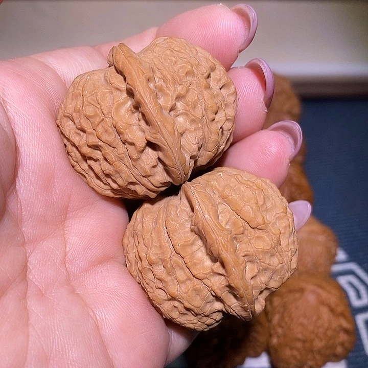 文玩核桃把件39血麒麟