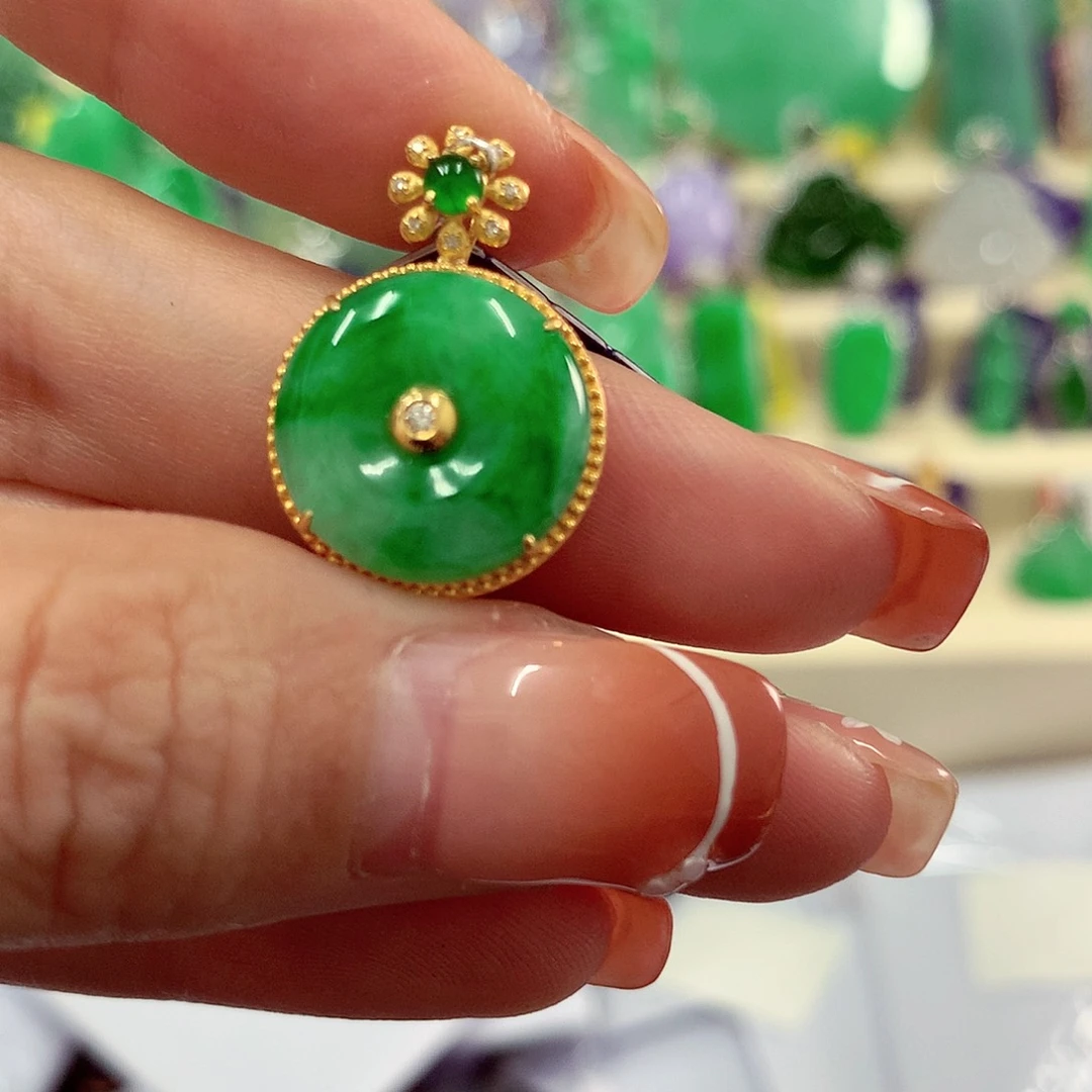 吊坠(不含链)18K金镶嵌翡翠