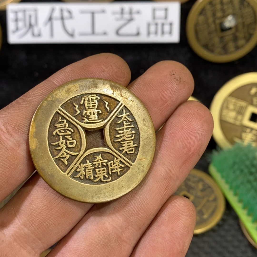 须***弥翻砂铸造现代工艺品