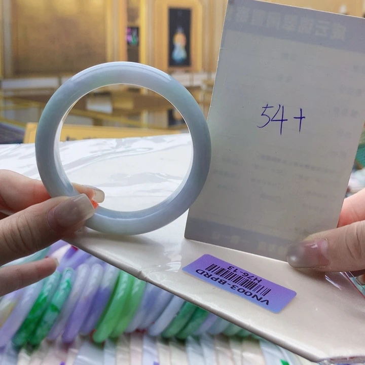 翡翠手镯未镶嵌bjj