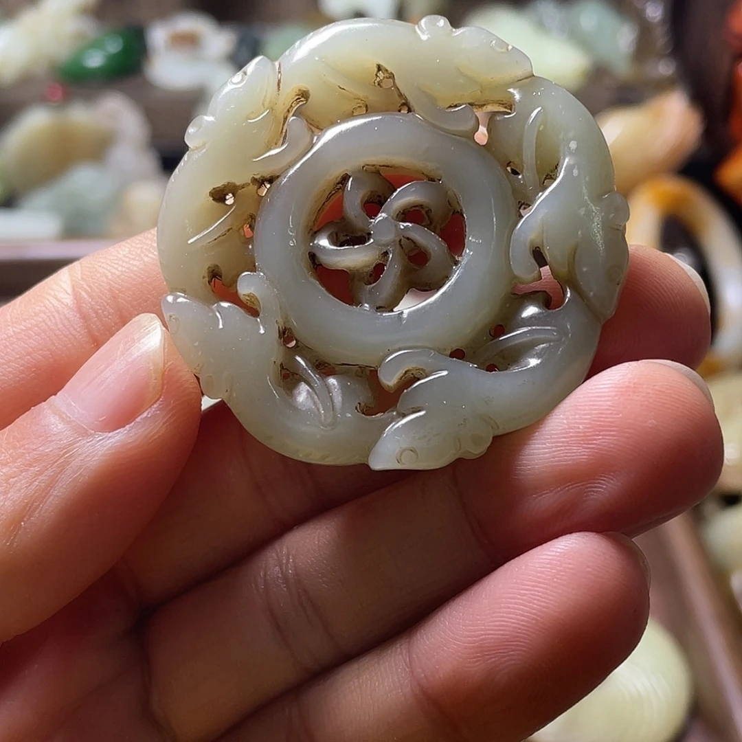 和田玉（糖玉）未镶嵌颈饰