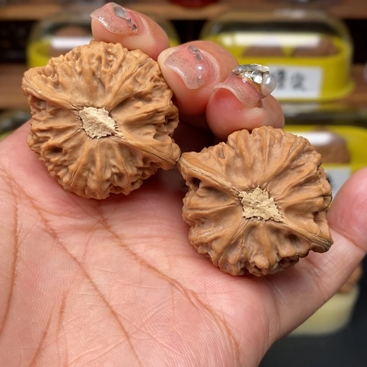 文玩核桃吊坠時39全品宫灯