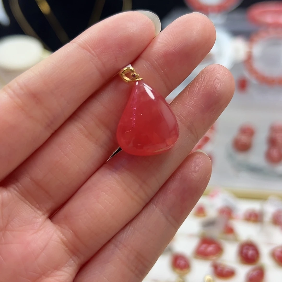 菱锰矿（红纹石）18K金镶嵌吊坠(不含链)