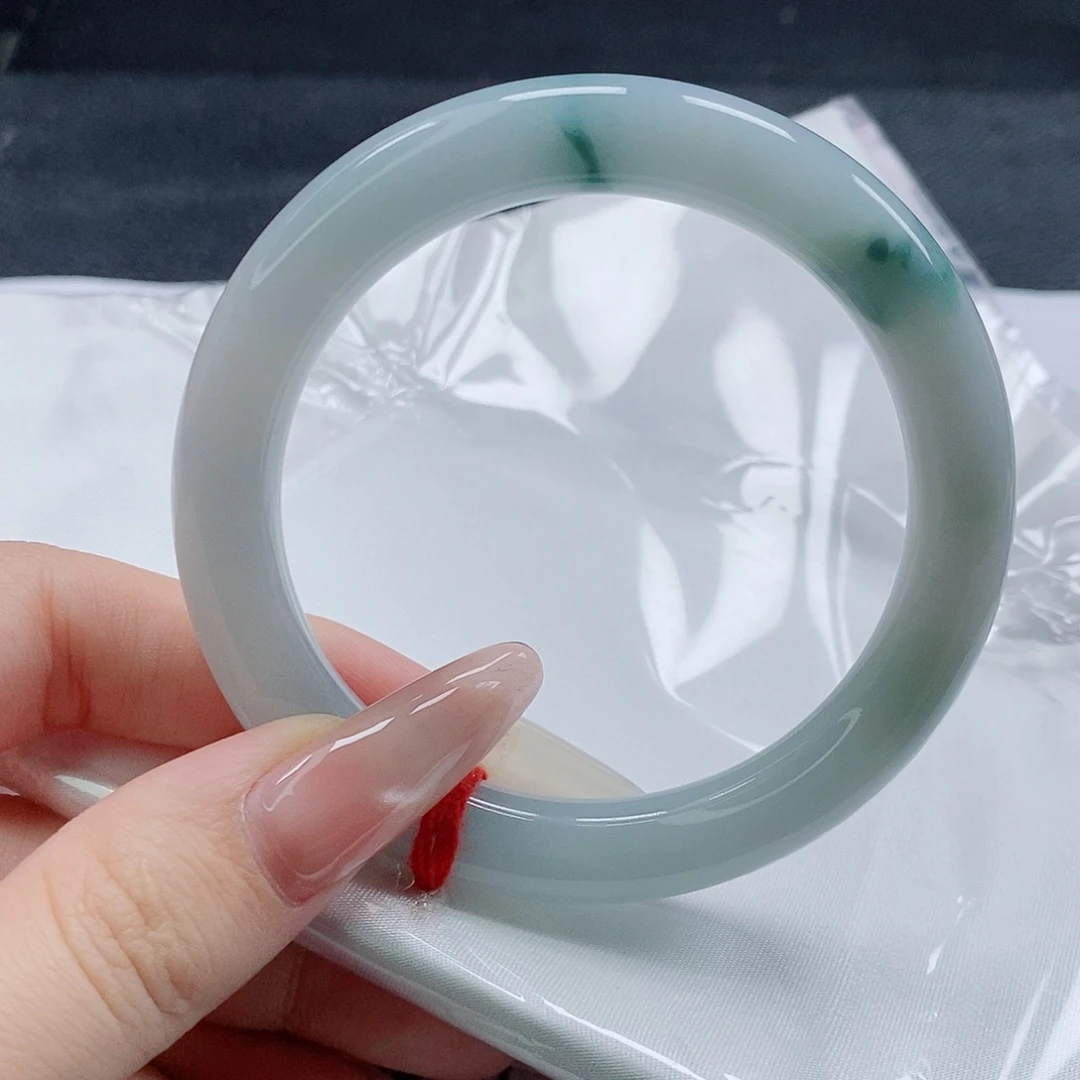【闪购商品】未镶嵌手镯（圆镯）翡翠408号