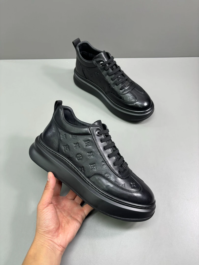 广州冬季男士棉鞋牛皮时尚休闲厚底板鞋