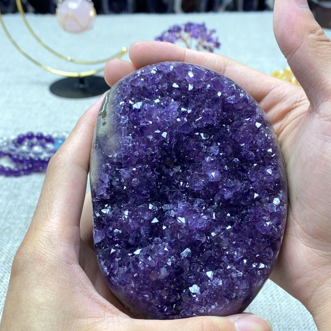 未镶嵌水晶大型摆件（非配饰）