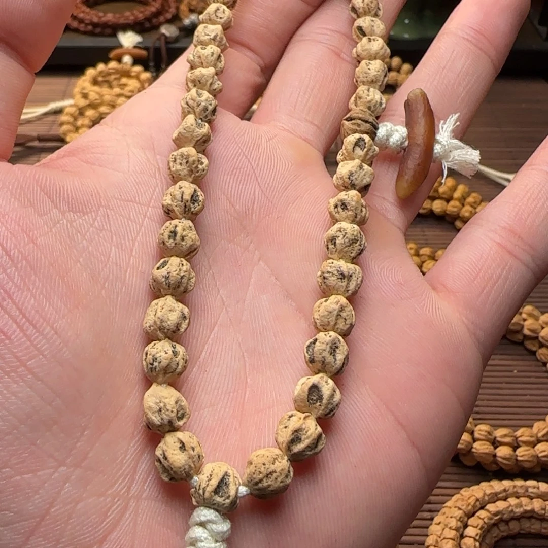 王***火柏香籽/百香籽吊坠