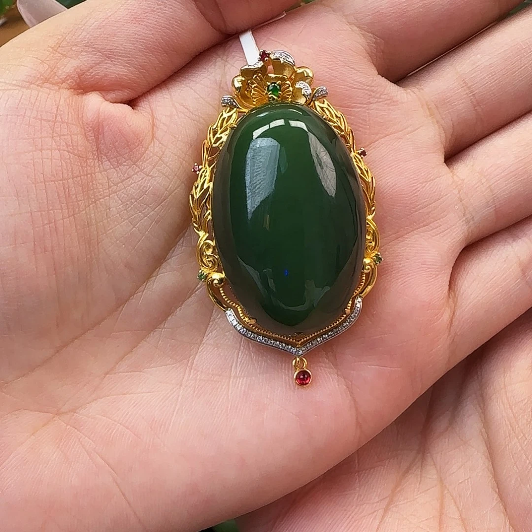 吊坠(不含链)18K金镶嵌和田玉