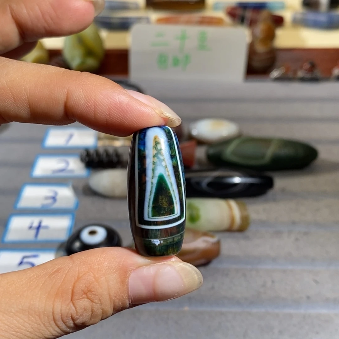 飛***檀玛瑙/玉髓颈饰合金