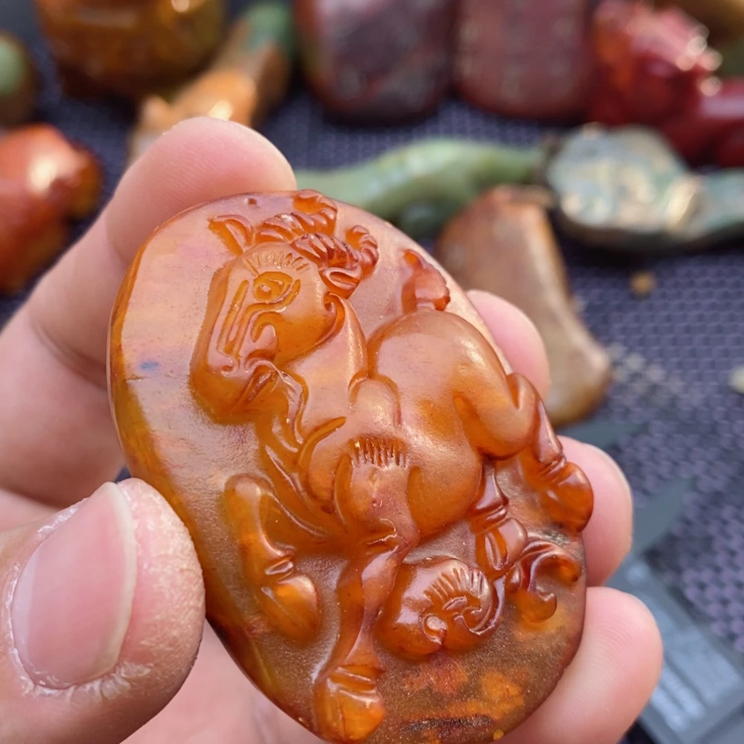 蛇纹石玉颈饰未镶嵌