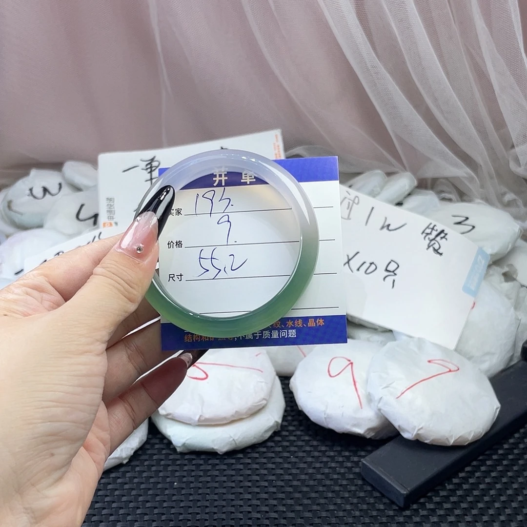 玛瑙/玉髓未镶嵌手镯193