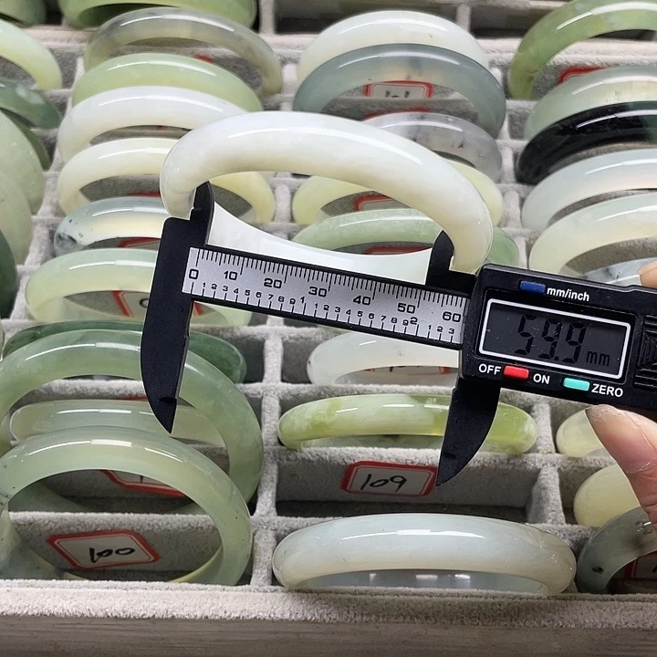 未镶嵌蛇纹石玉手镯109