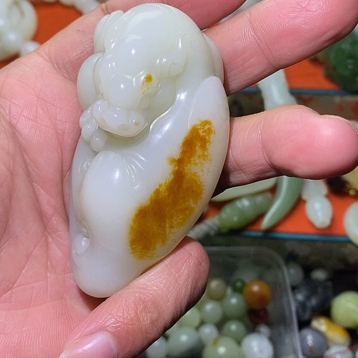 和田玉（糖玉）未镶嵌挂件
