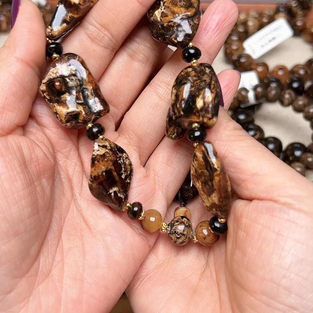 琥珀未镶嵌裸石抚顺琥珀30308