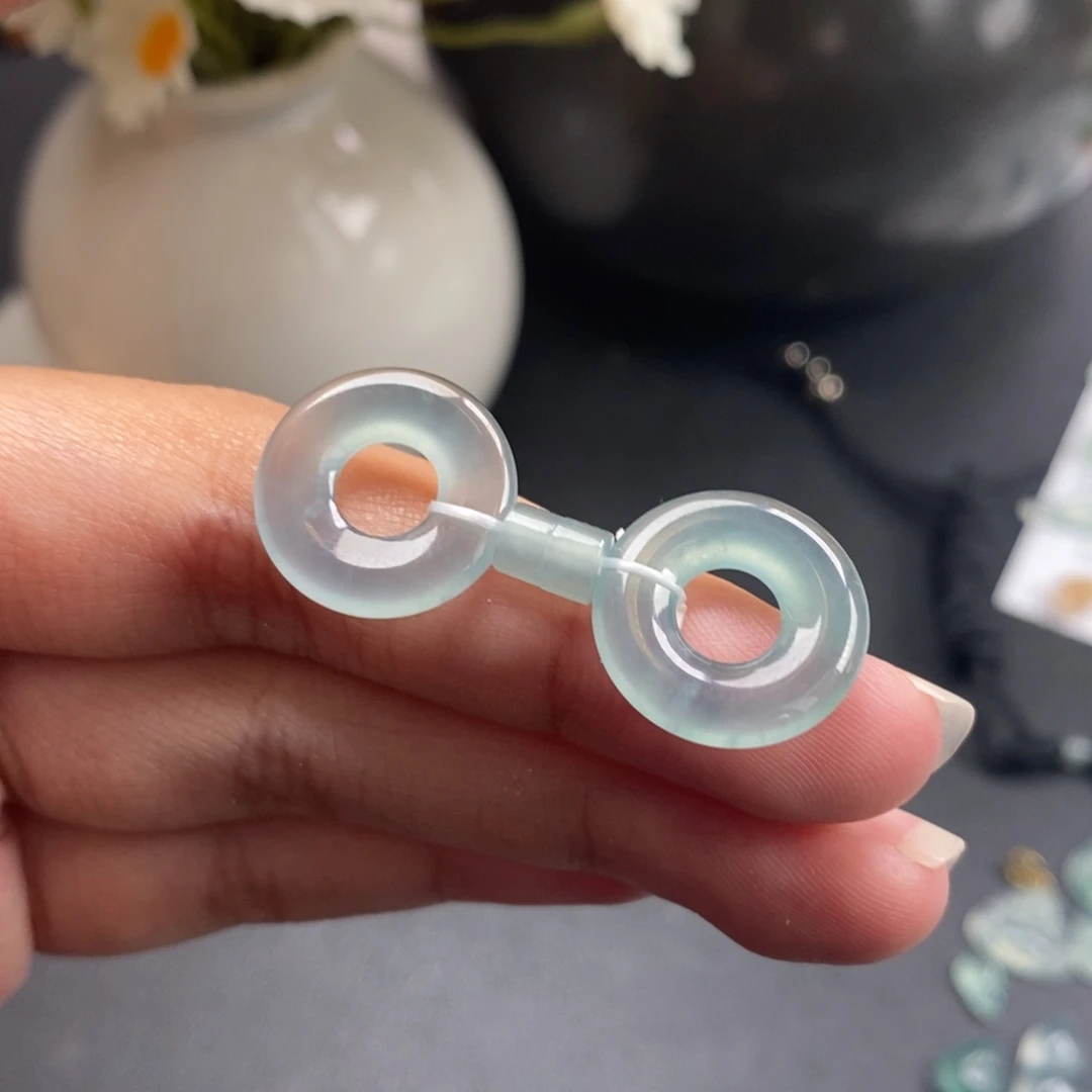 翡翠裸石冰蓝甜甜圈