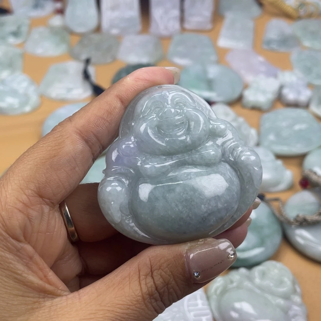 翡翠未镶嵌颈饰平安扣