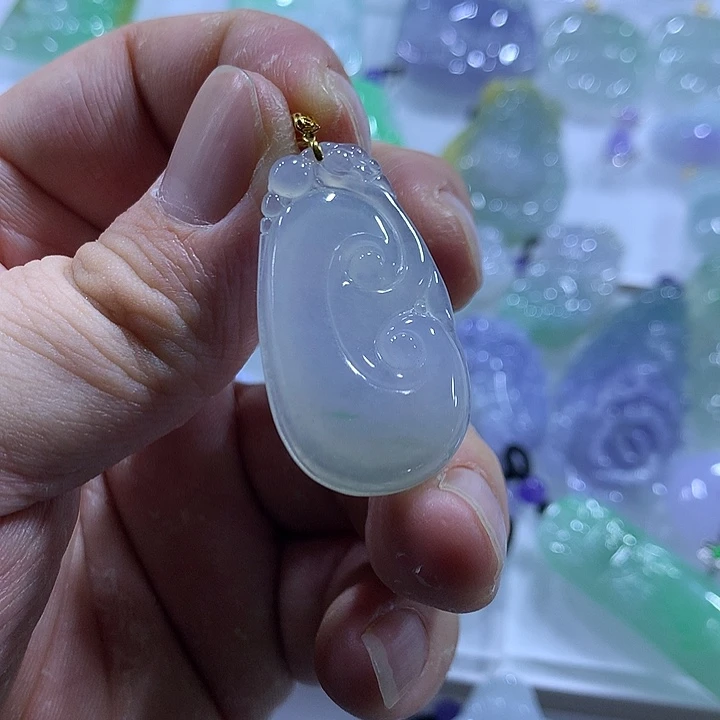 翡翠18K金镶嵌颈饰天然翡翠A货吊坠