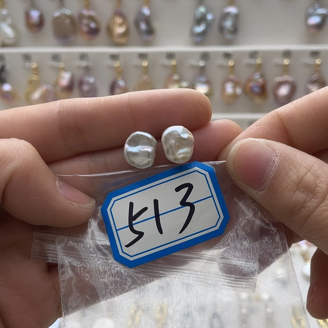 淡水珍珠颈饰未镶嵌九**?