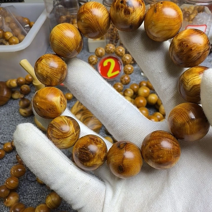 崖柏太行崖柏1.8碳化瑕疵