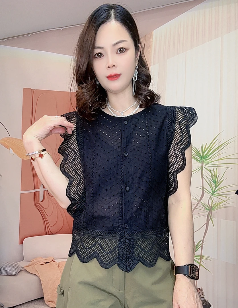 韩熙家 高端欧货夏季新款高级感时尚气质蕾丝镂空小飞袖圆领衬衫