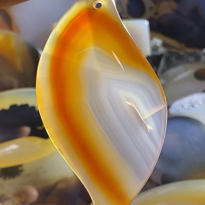 未镶嵌颈饰玛瑙/玉髓俺**下