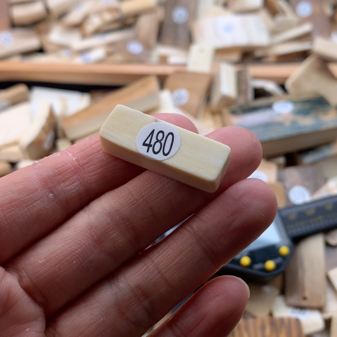 泥塑王不打孔联系客服