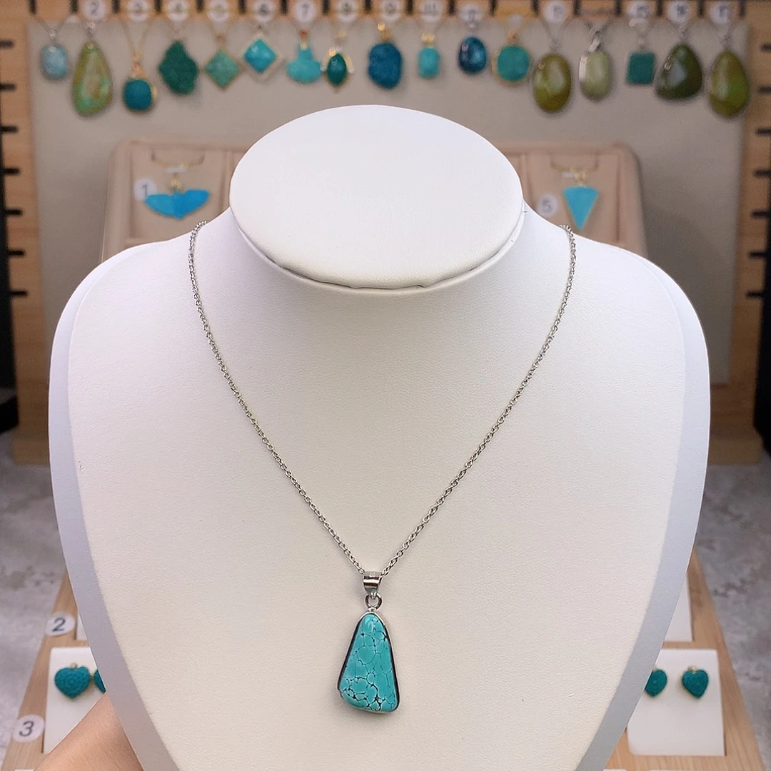 绿松石银S925镶嵌颈饰