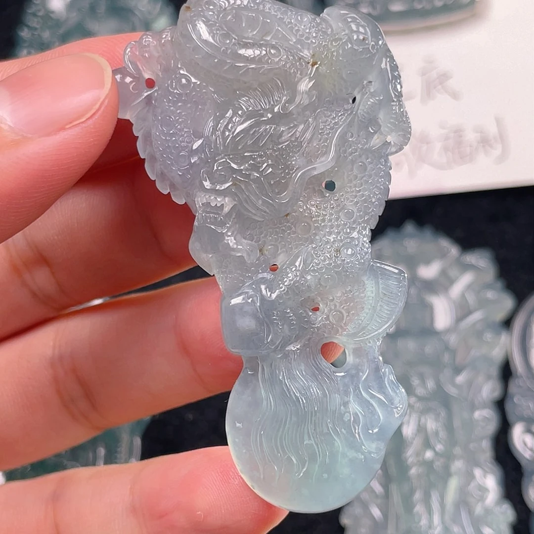 颈饰未镶嵌翡翠6，