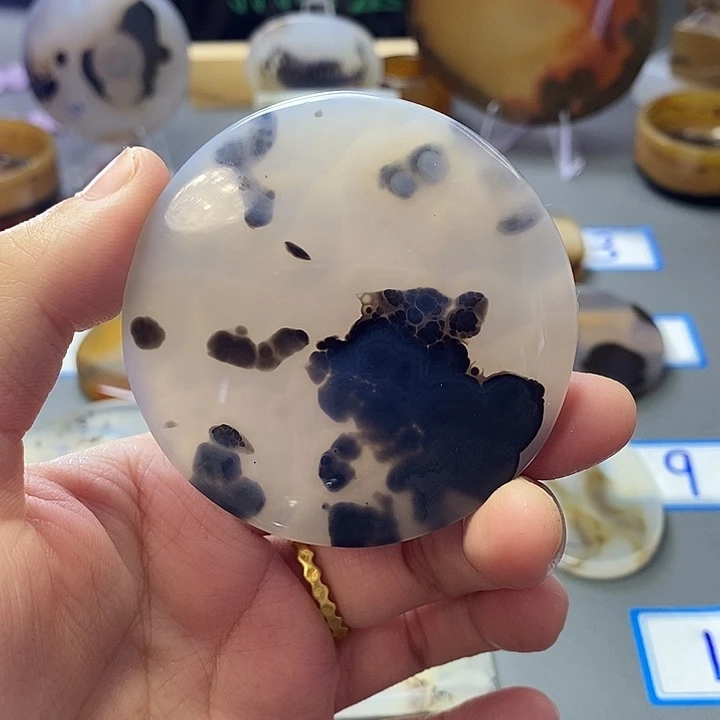 玛瑙/玉髓未镶嵌珠宝半成品94