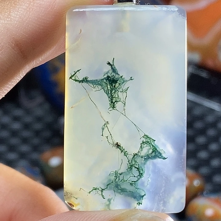 钱***进未镶嵌颈饰玛瑙/玉髓
