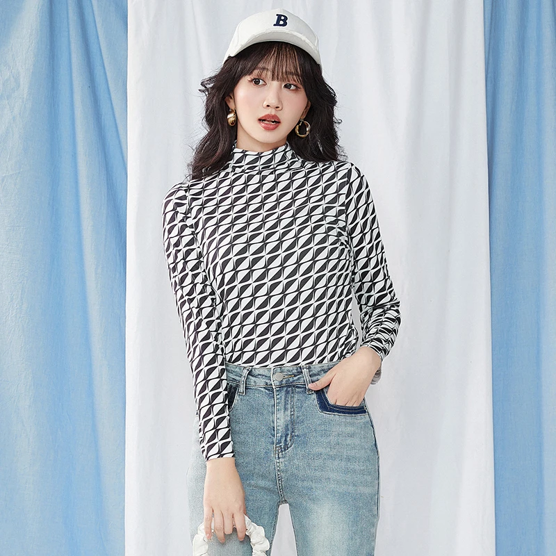 51YQ0E0006撞色拼接高弹上衣套头长袖针织衫女2025春