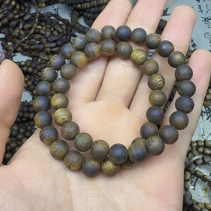 箴***言沉香沉香碎屑99分沉0.8圆珠双圈