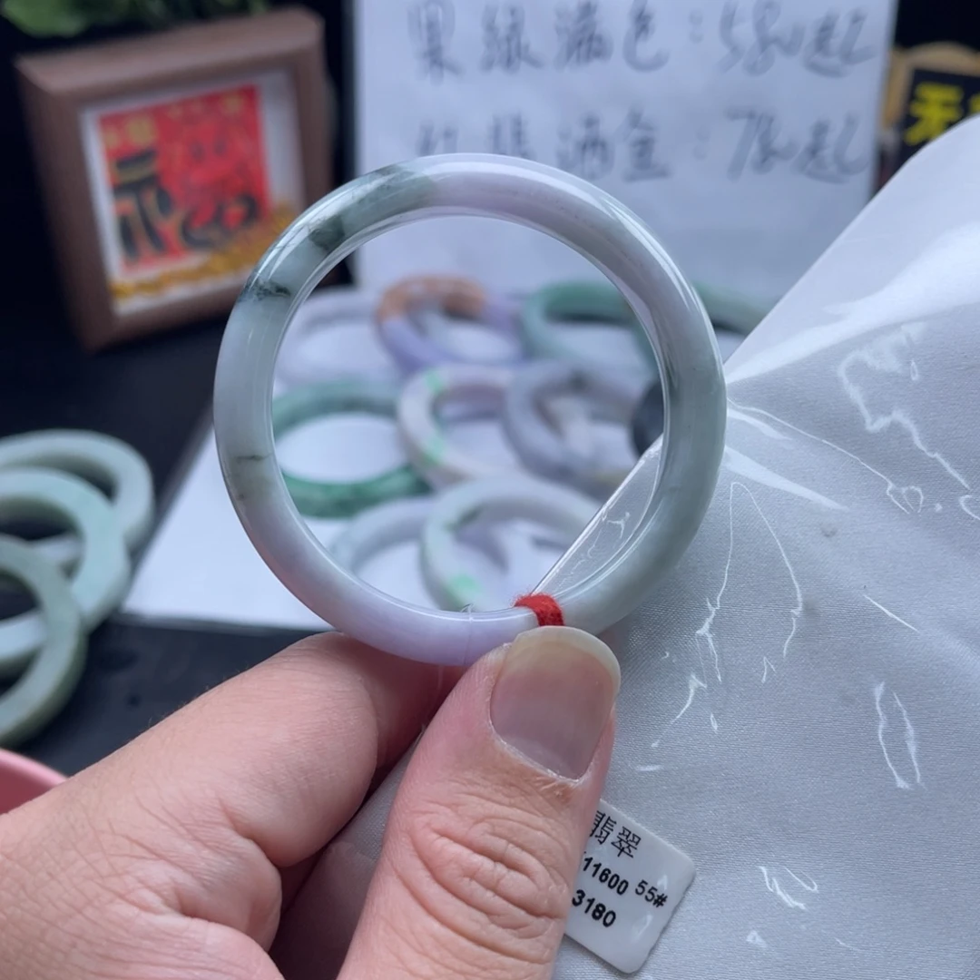 定制翡翠未镶嵌手镯