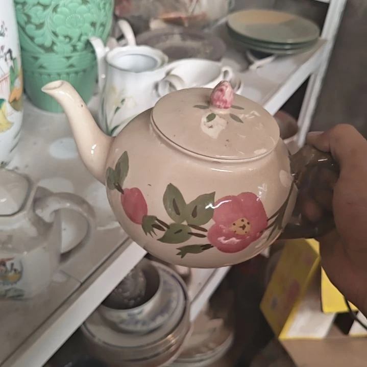 陶瓷盘子碗啥都有