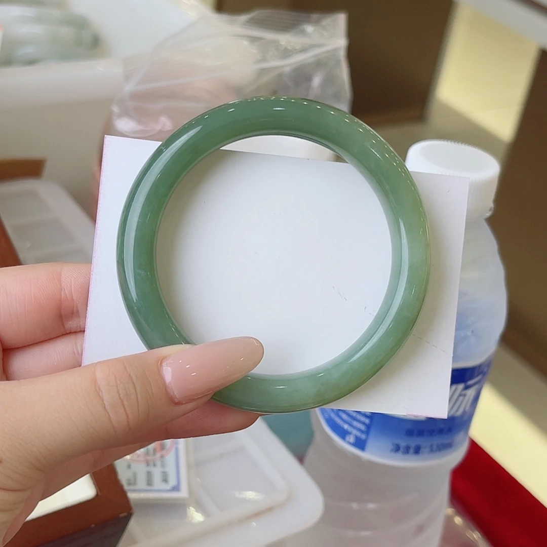 未镶嵌手镯和田玉001