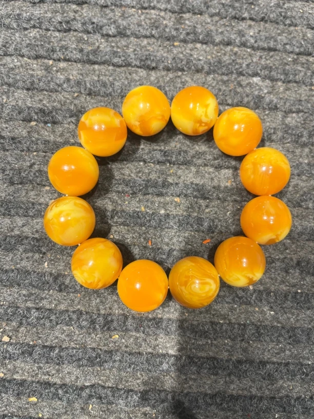 C27特色手工艺木制品。