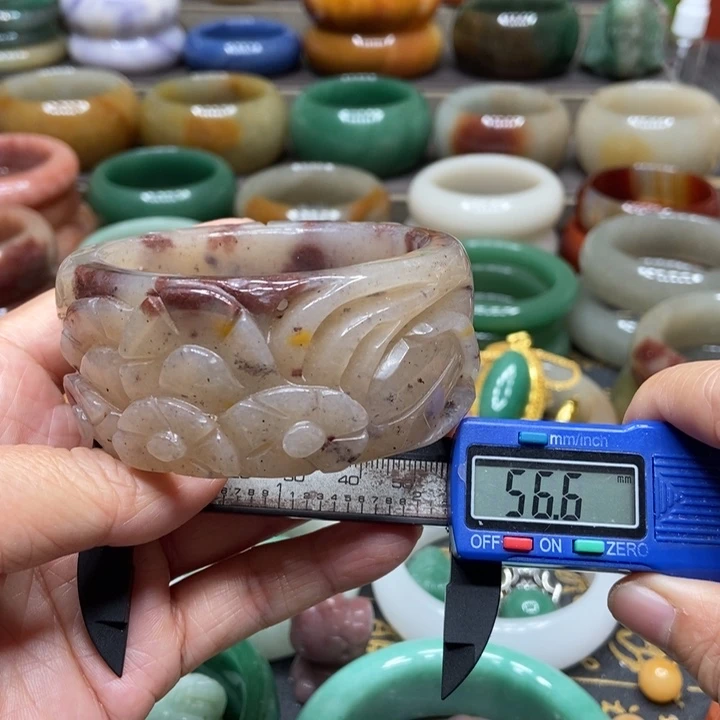 石英质玉手镯未镶嵌