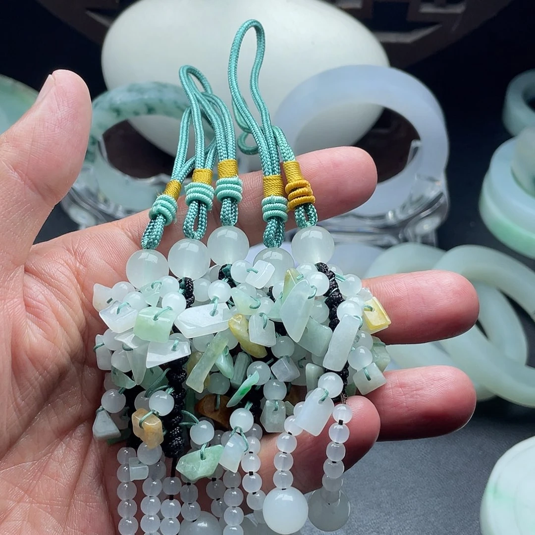 翡翠未镶嵌颈饰多样性发货