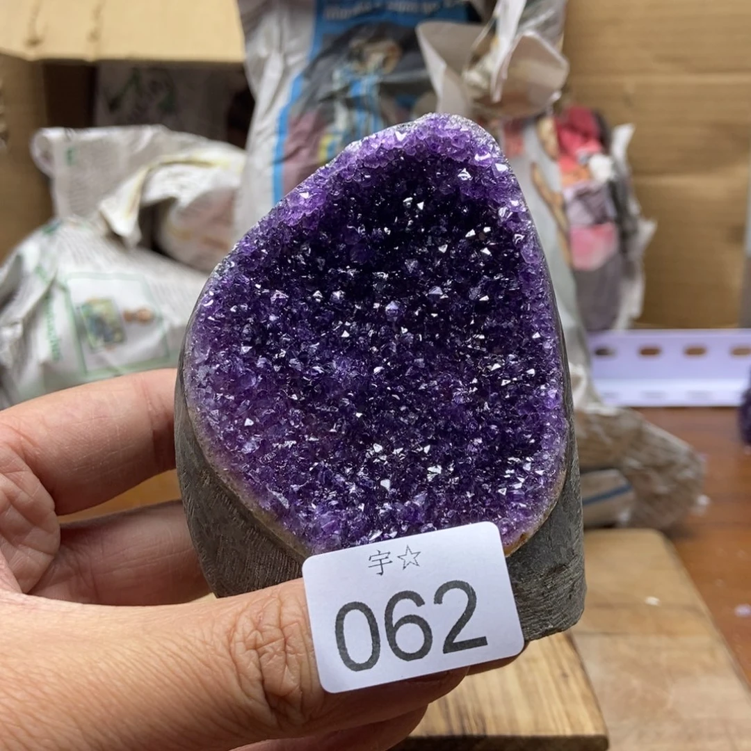 紫晶大型摆件（非配饰）未镶嵌