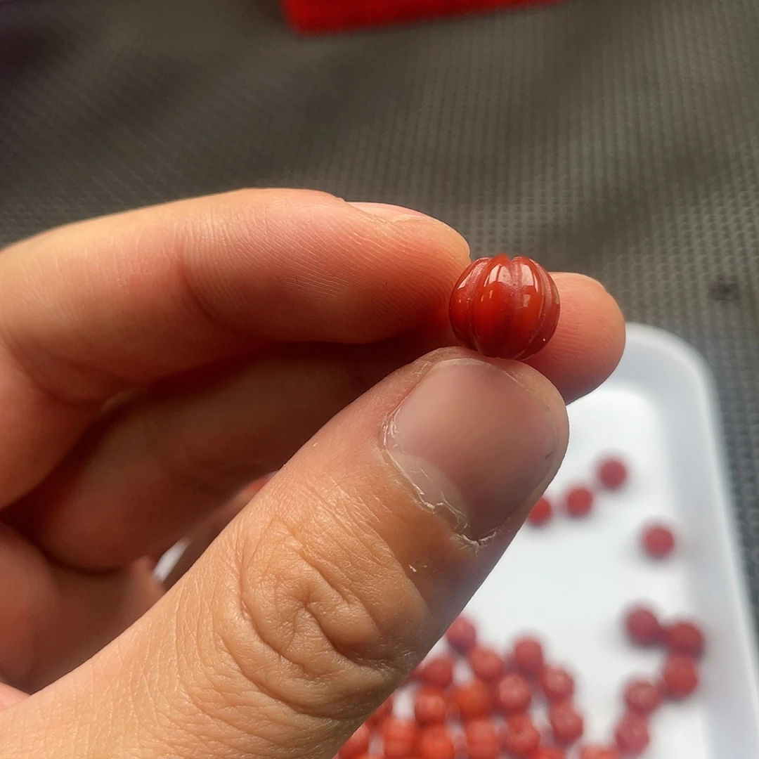 南红玛瑙未镶嵌26号 9*10柿子红瓜珠一颗