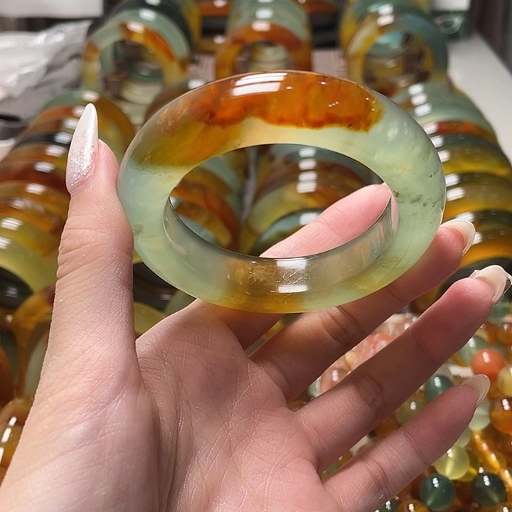 蛇纹石玉未镶嵌手镯52.8