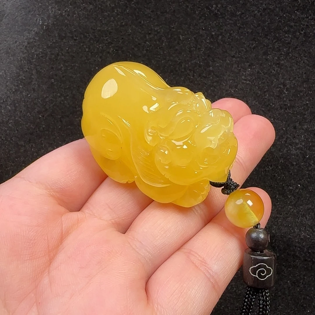 蜜蜡未镶嵌珠宝奇石