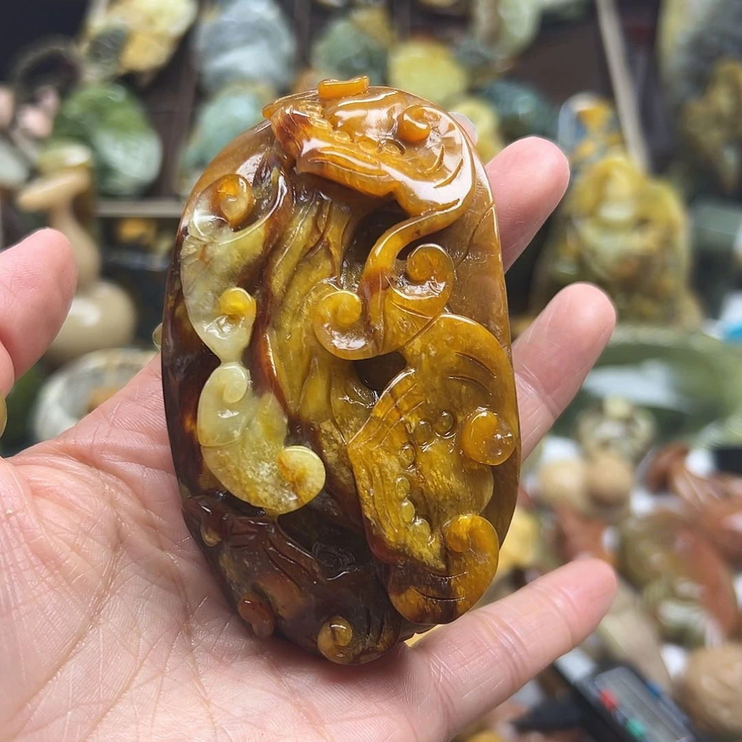 岫玉未镶嵌颈饰小*子花玉红皮如意手玩