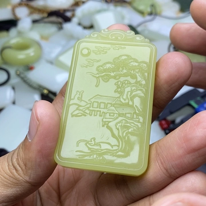 和田玉未镶嵌颈饰