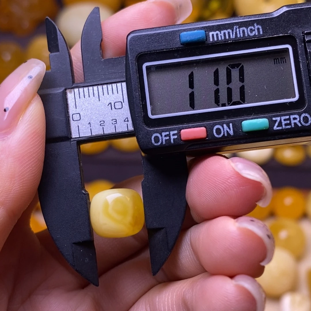 裸石琥珀未镶嵌珠子