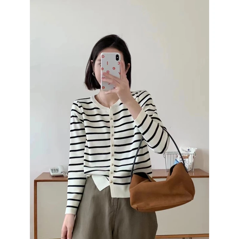 早春新款法式小香风条纹针织开衫短外套外搭上衣长袖毛衣外套