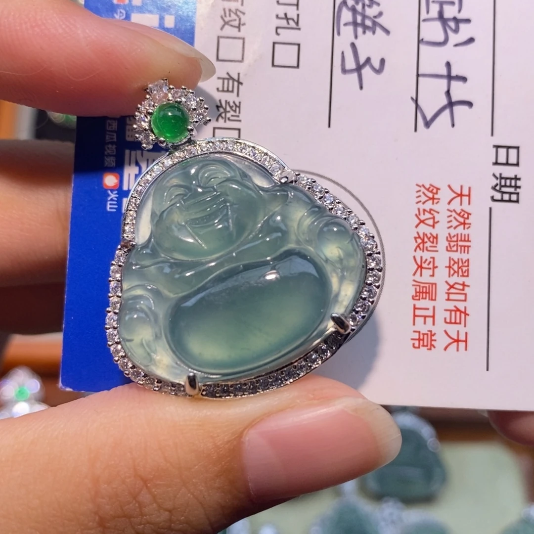 颈饰未镶嵌翡翠天然
