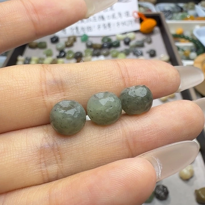 未镶嵌和田玉珠宝半成品